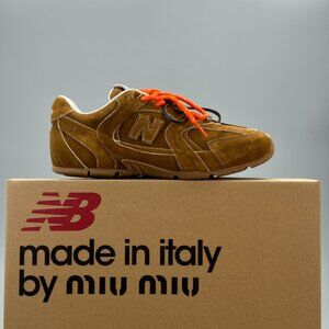 Miumiu x New Balance 530 Classic Sneake